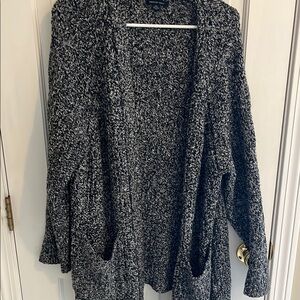 American eagle size l/xl  Black and Gray Women's Sweater excellent